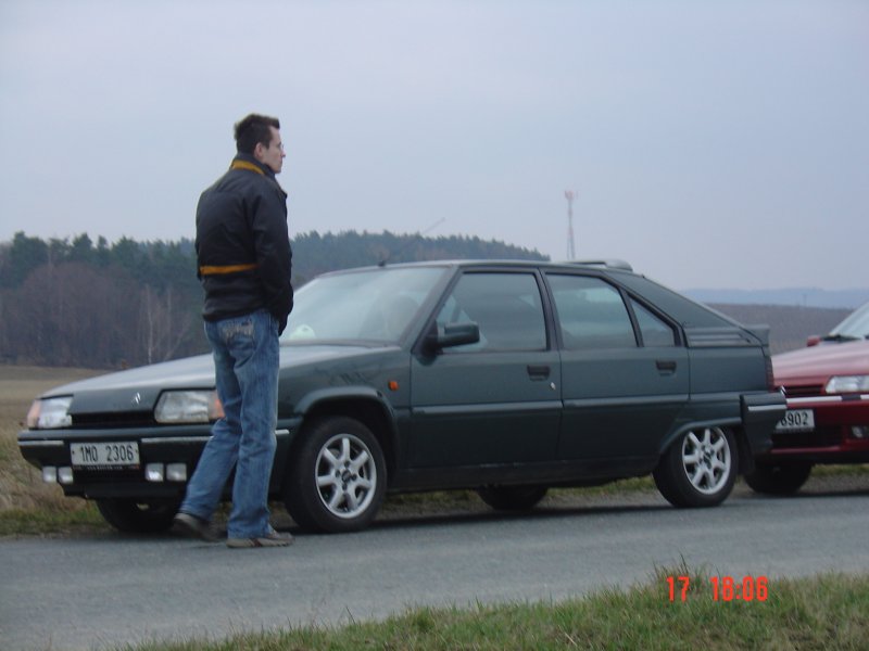 Reichd při zastávce u Myslejovic...