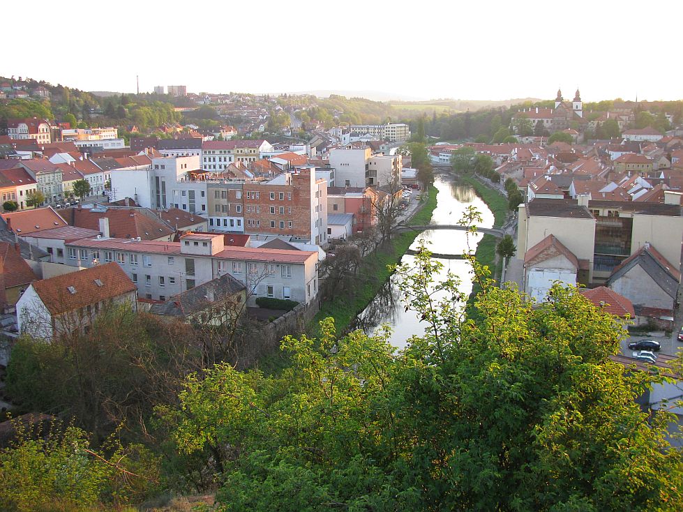 Tady je-bylo Dallovo (nehodící se škrtněte) 